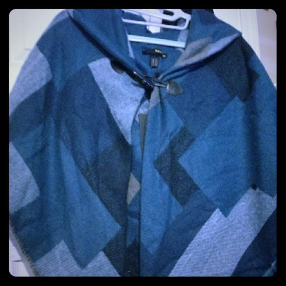 COZY SOFT SHAW / PONCHO Nwt